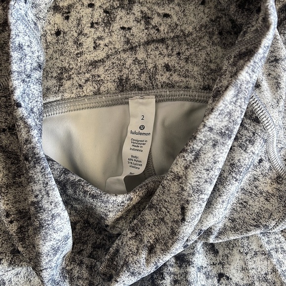 Lululemon leggings - Picture 2 of 3